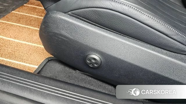 Mercedes-Benz E-Class W214 id 4686957 из Кореи 26