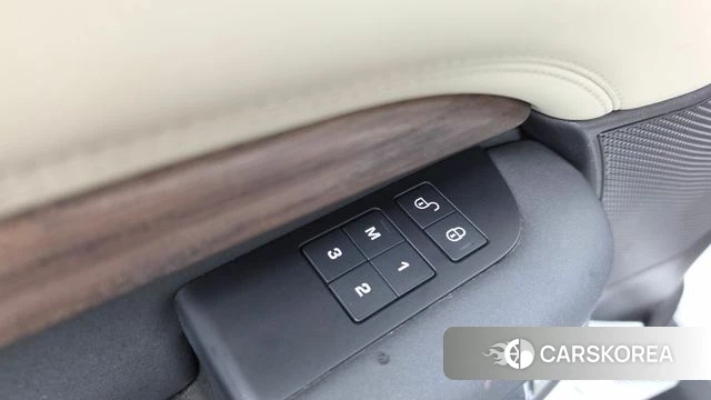 Land Rover Discovery 5 id 4718091 из Кореи 26