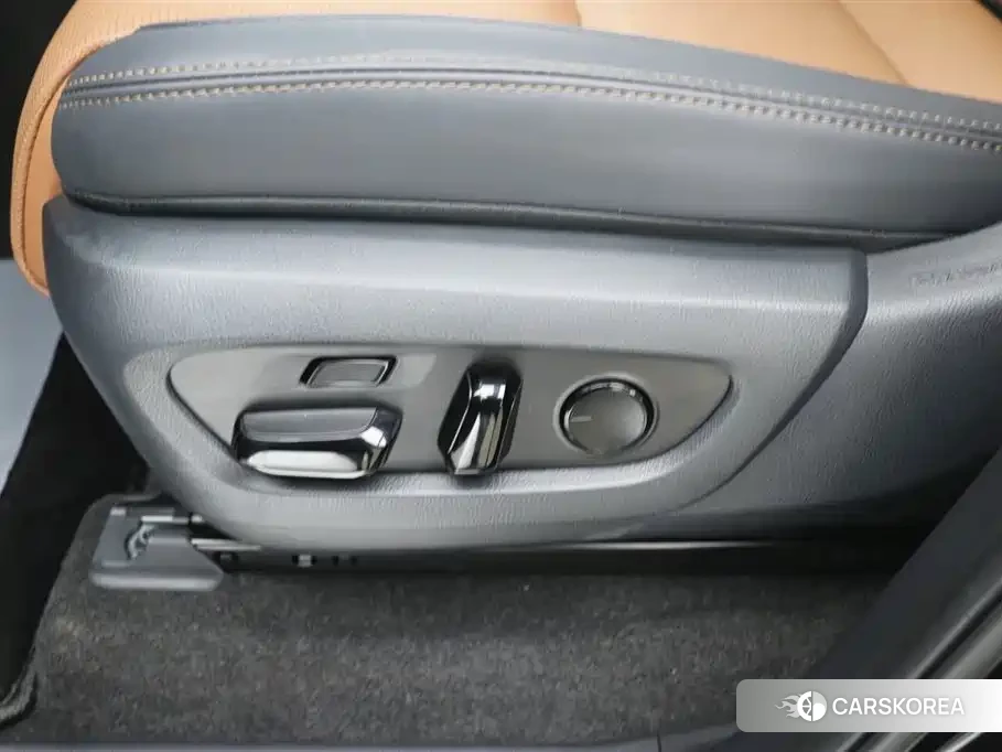 Lexus GX id 4629507 из Китая 26