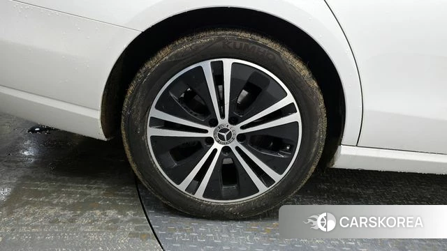 Mercedes-Benz E-Class W213 id 4355956 из Кореи 26