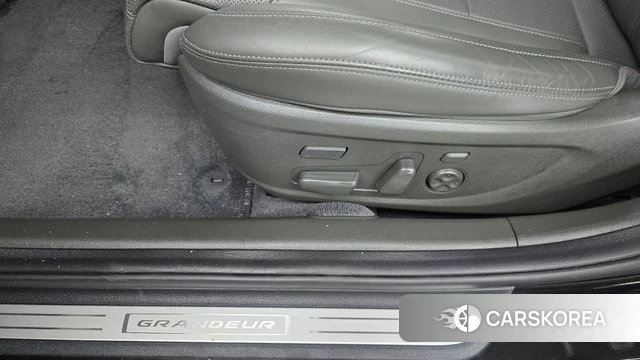 Hyundai The New Grandeur IG Hybrid id 4585565 из Кореи 26