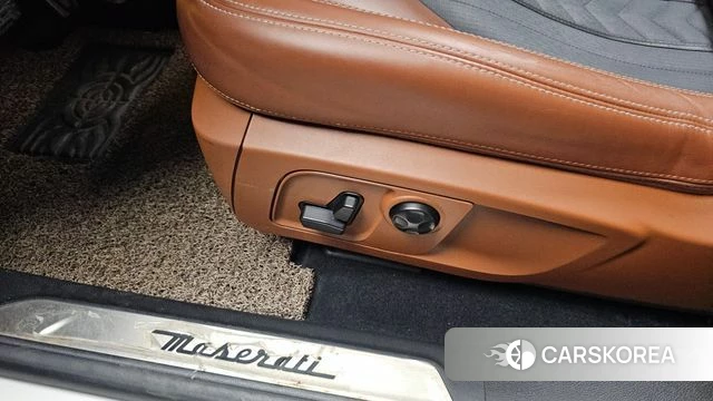 Maserati Levante id 4471529 из Кореи 26