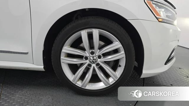 Volkswagen The New Passat id 4620479 из Кореи 26