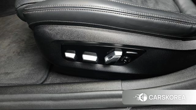 BMW 5 Series (G30) id 4305141 из Кореи 26