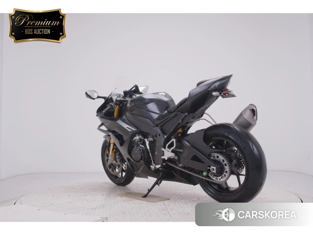 Honda CBR1000RR-R FIREBLADE SP id 4229661 из Японии 26
