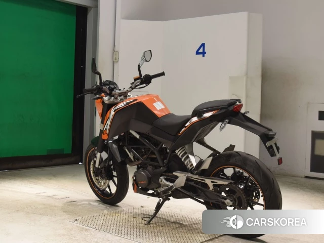 KTM 125 DUKE id 3939676 из Японии 26
