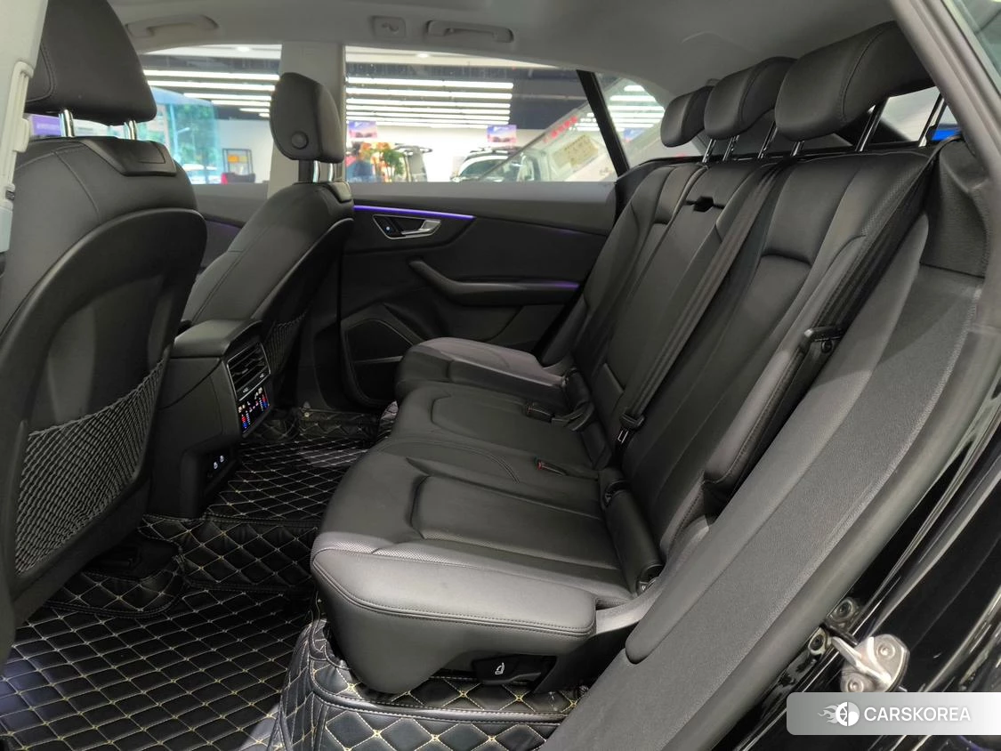 Audi Q8 id 4462112 из Китая 26