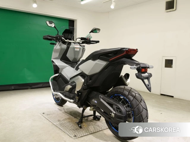 Проданный Honda X-ADV 750 id 4184634 из Японии, фото 26