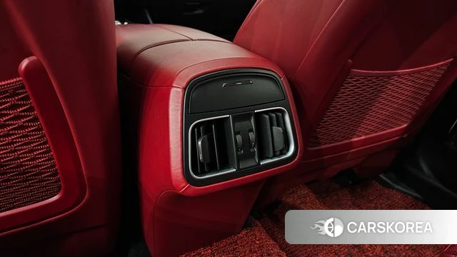 Maserati Levante id 4856298 из Кореи 26