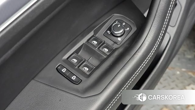 Volkswagen Touareg 3rd generation id 4754681 из Кореи 26
