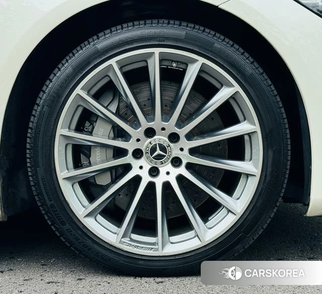 Mercedes-Benz S-class id 4259974 из Китая 26