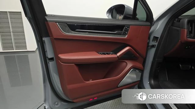 Porsche Cayenne (PO536) id 4480509 из Кореи 26