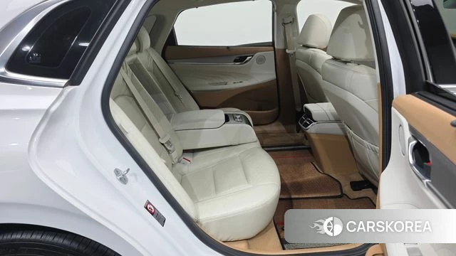 Hyundai The New Grandeur IG Hybrid id 4580803 из Кореи 26