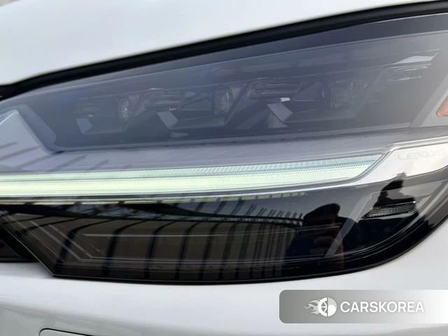 Lexus LX id 4273584 из Китая 26