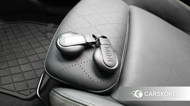 Mini Cooper Electric id 4443241 из Кореи 26