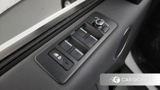 Land Rover Discovery 5 id 4595126 из Кореи 26
