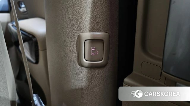 Kia The New Carnival id 4318109 из Кореи 26