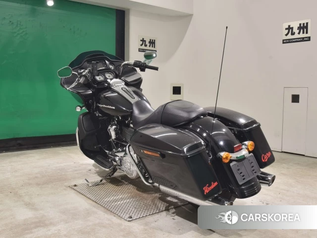 Проданный Harley-Davidson Road Glide FLTRX1750 id 4193789 из Японии, фото 26