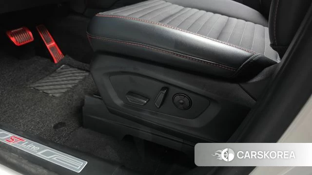 Ford Explorer 6th Generation id 4847417 из Кореи 26
