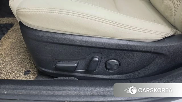 Hyundai The New Grandeur IG Hybrid id 4753776 из Кореи 26