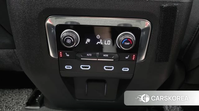 Chevrolet (GM Daewoo) Tahoe id 4769057 из Кореи 26