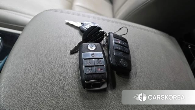 Kia The New Carnival id 4385056 из Кореи 26