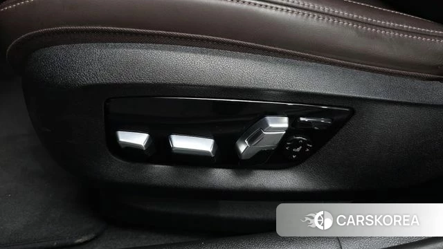 BMW 5 Series (G30) id 4755441 из Кореи 26