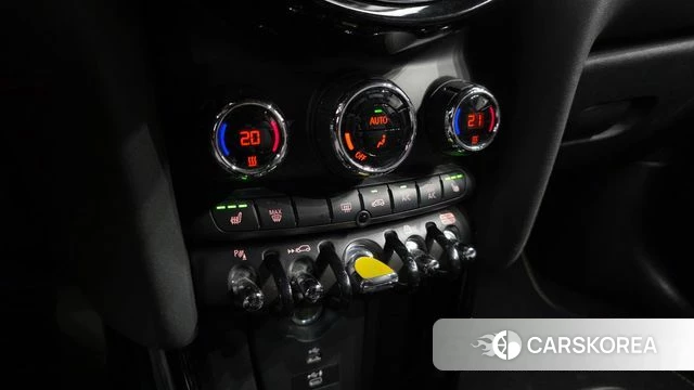 Mini Cooper Electric id 4202213 из Кореи 26