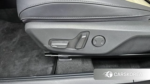 Kia Di Ol Nu Niro id 4222946 из Кореи 26