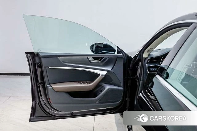 Audi A7L id 4273498 из Китая 26
