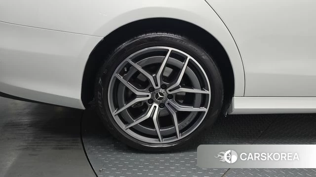 Mercedes-Benz E-Class W213 id 4618120 из Кореи 26