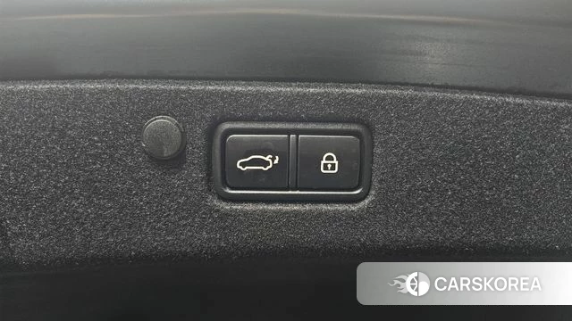 Hyundai The New Grandeur IG Hybrid id 4929396 из Кореи 26