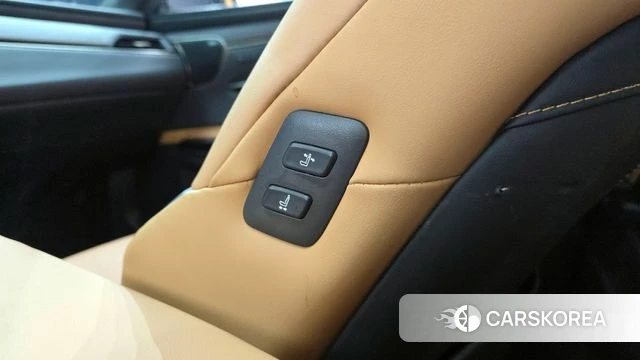 Lexus ES300h 7th generation id 4349715 из Кореи 26