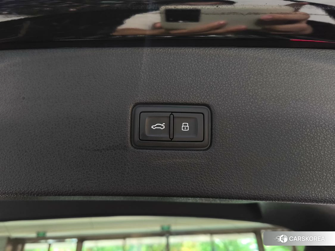 Audi Q8 id 4499034 из Китая 26