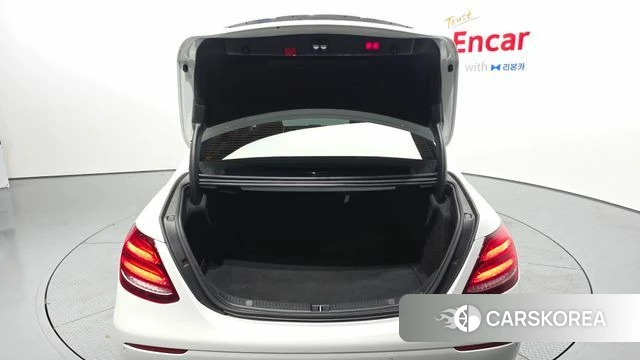Mercedes-Benz E-Class W213 id 4754765 из Кореи 26