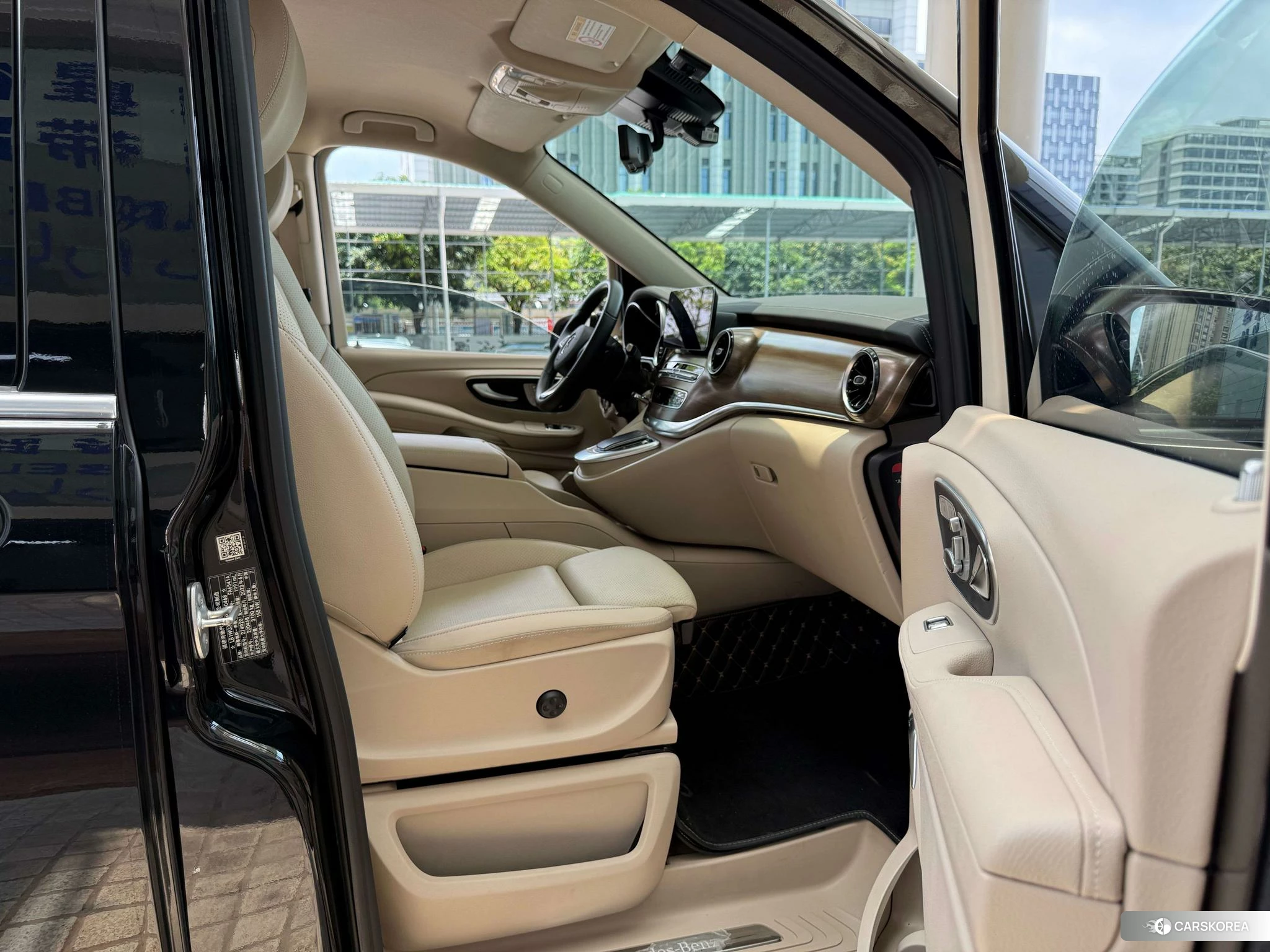 Mercedes-Benz V-class id 4479357 из Китая 26