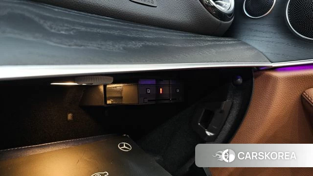 Mercedes-Benz E-Class W213 id 4651968 из Кореи 26