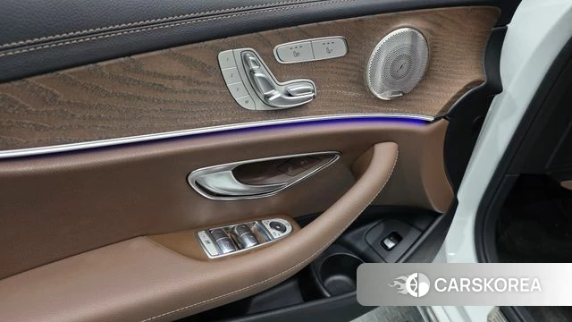 Mercedes-Benz E-Class W213 id 4740169 из Кореи 26