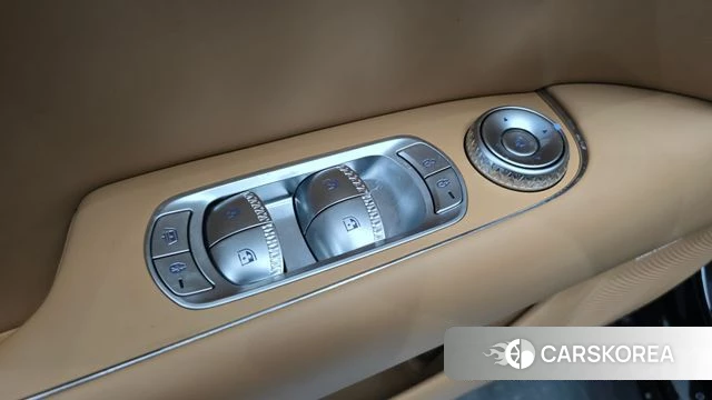 Genesis G90 (RS4) id 4905802 из Кореи 26