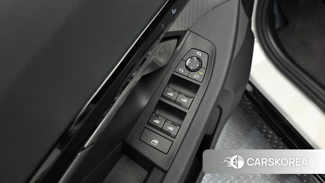 BMW 5 Series (G60) id 4315577 из Кореи 26