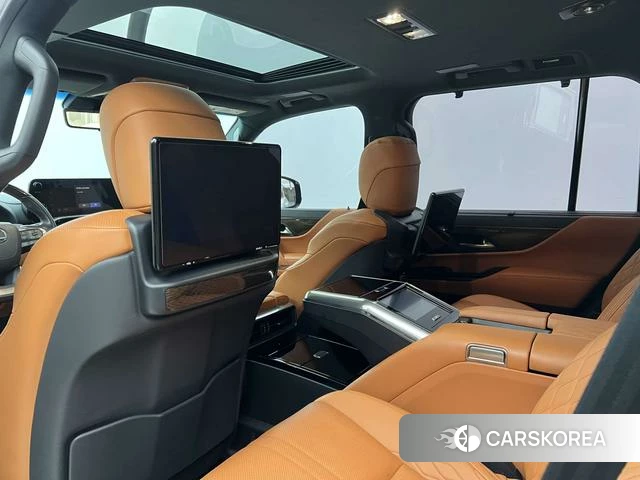 Lexus LX id 4190497 из Китая 26
