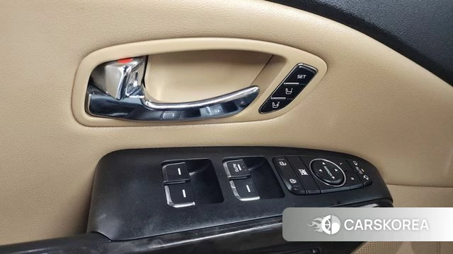 Kia The New Carnival id 4496015 из Кореи 26