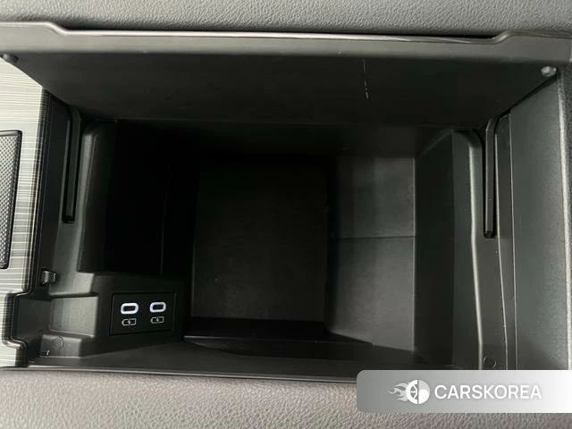 Toyota Grevia id 4257932 из Китая 26