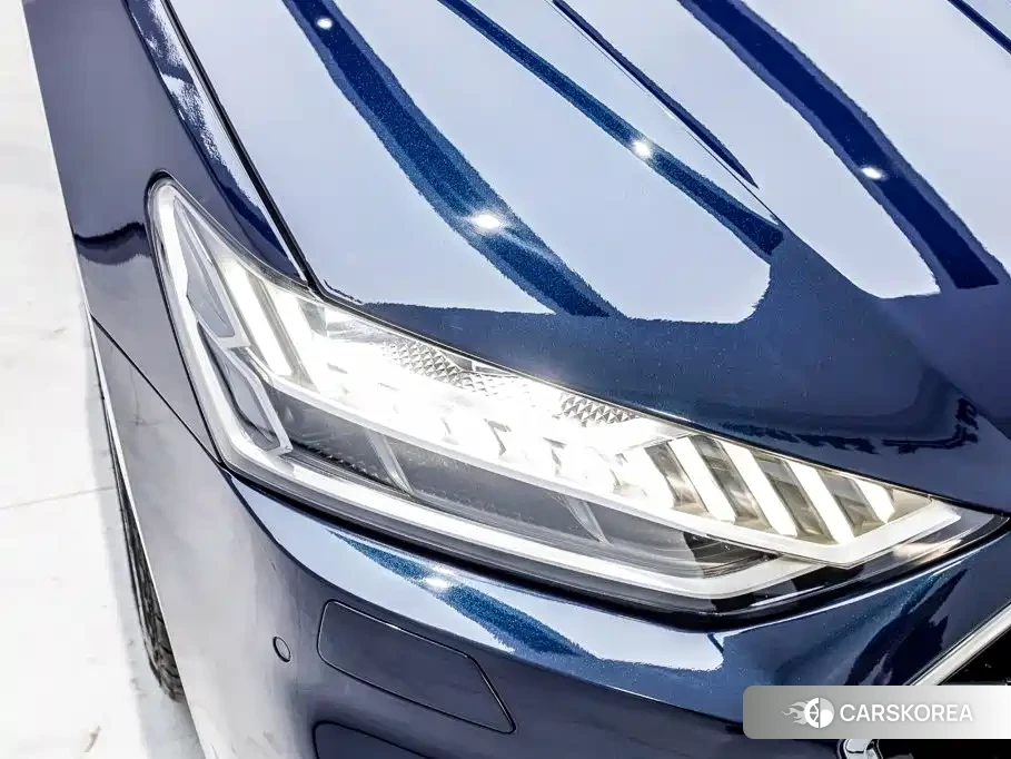 Audi A7L id 4649382 из Китая 26