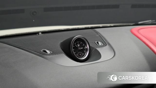 Maserati Levante id 4865346 из Кореи 26