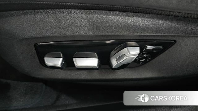 BMW 5 Series (G30) id 4496211 из Кореи 26