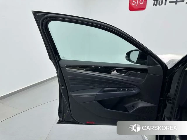Volkswagen Passat id 3957768 из Китая 26