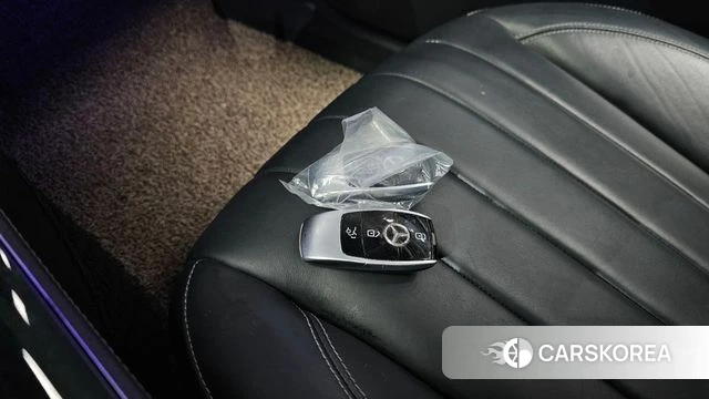 Mercedes-Benz E-Class W213 id 4482898 из Кореи 26