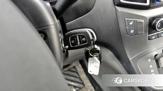 Hyundai The New Grand Starex id 4188561 из Кореи 26