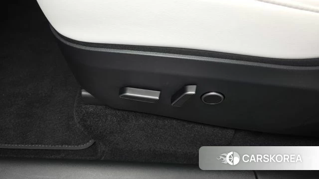 Tesla Model Y id 4200960 из Кореи 26